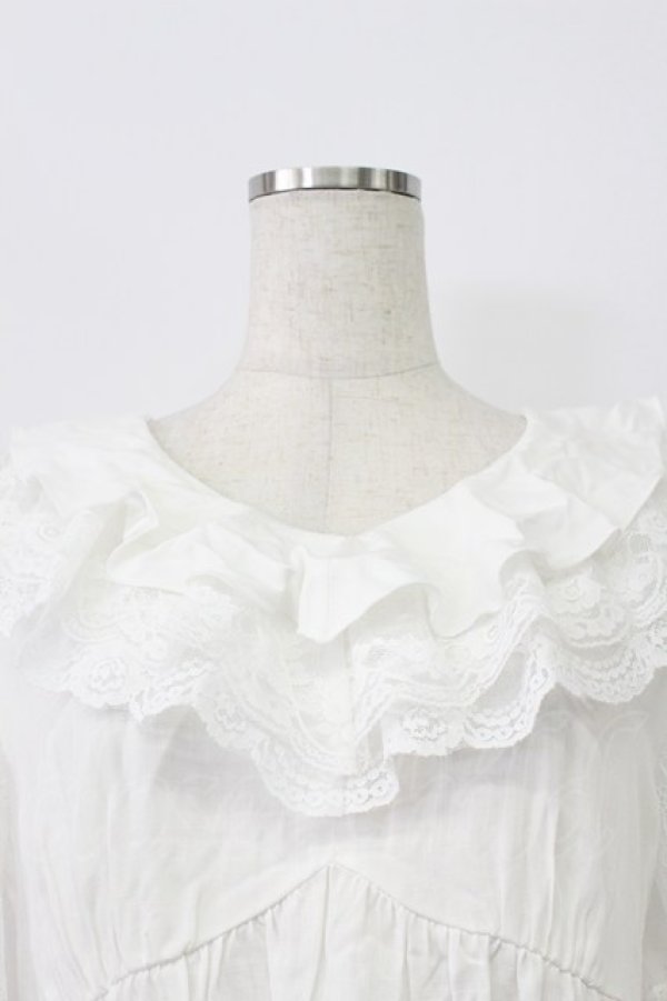 画像6: axes femme / ボリュームフリルチュニック  ホワイト T-26-03-16-040-AX-TO-SA-ZT (6)