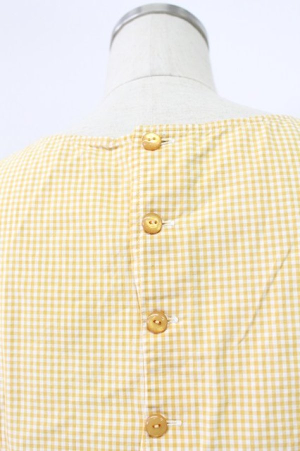 画像3: INGEBORG / ギンガム後ろボタンノースリーブブラウス  イエロー T-26-03-16-011-LO-BL-SA-ZT (3)