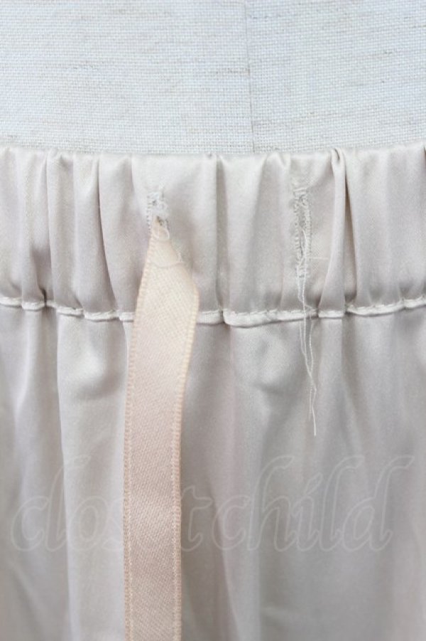 画像4: axes femme kawaii / ミディフリルペチスカート  ベージュ T-26-03-17-036-AX-SK-SA-ZT (4)