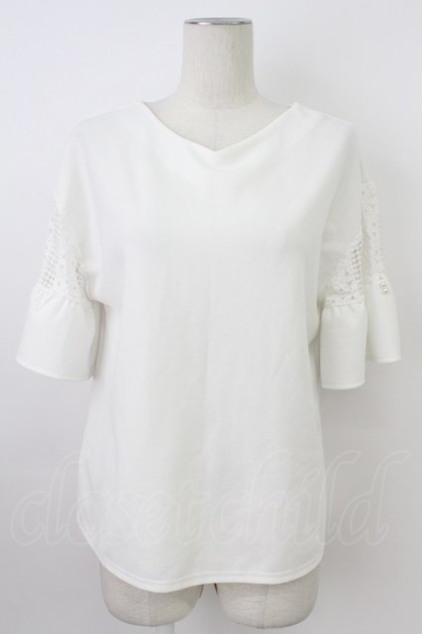 画像1: axes femme / 袖レース切替カットプルオーバー  ホワイト T-26-03-17-002-AX-TO-SA-ZT (1)