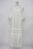 画像1: axes femme / フレアスリーブチュールワンピース  ホワイト T-26-03-21-030-AX-OP-SA-ZT (1)