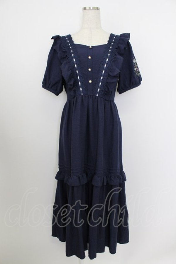 画像1: axes femme / ハシゴレース×袖バラ刺繍ワンピース  ネイビー T-26-03-21-037-AX-OP-SA-ZT (1)