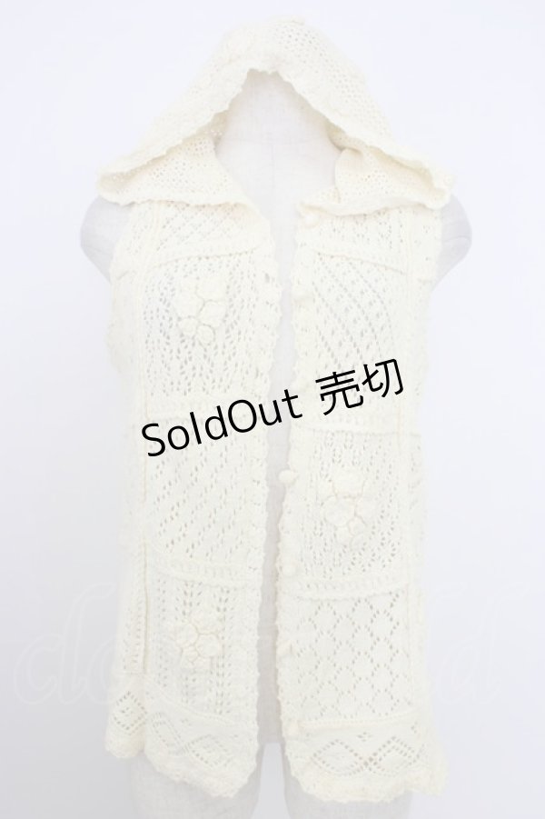 画像1: PINK HOUSE / カメリアモチーフパッチワークニットフードベスト  アイボリー T-26-03-21-005-LO-TO-SA-ZT (1)