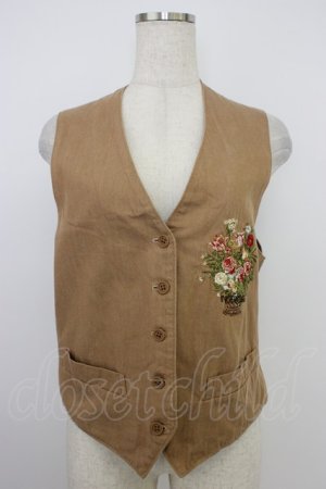 画像: INGEBORG / 花瓶ロゴ刺繍ベスト  ブラウン T-26-03-21-008-LO-TO-SA-ZT