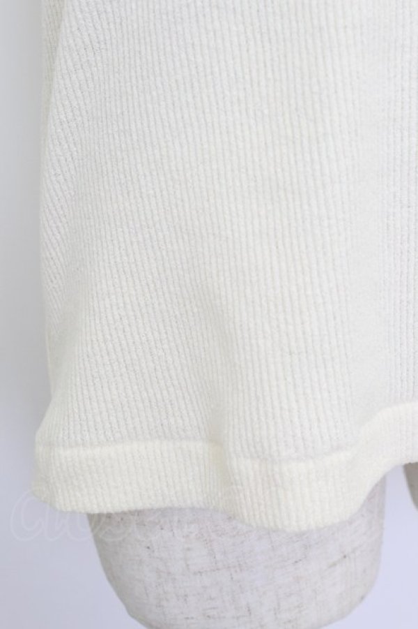 画像4: INGEBORG / リブ刺繍ロゴ半袖トップス  アイボリー T-26-03-24-003-LO-TO-SA-ZT (4)