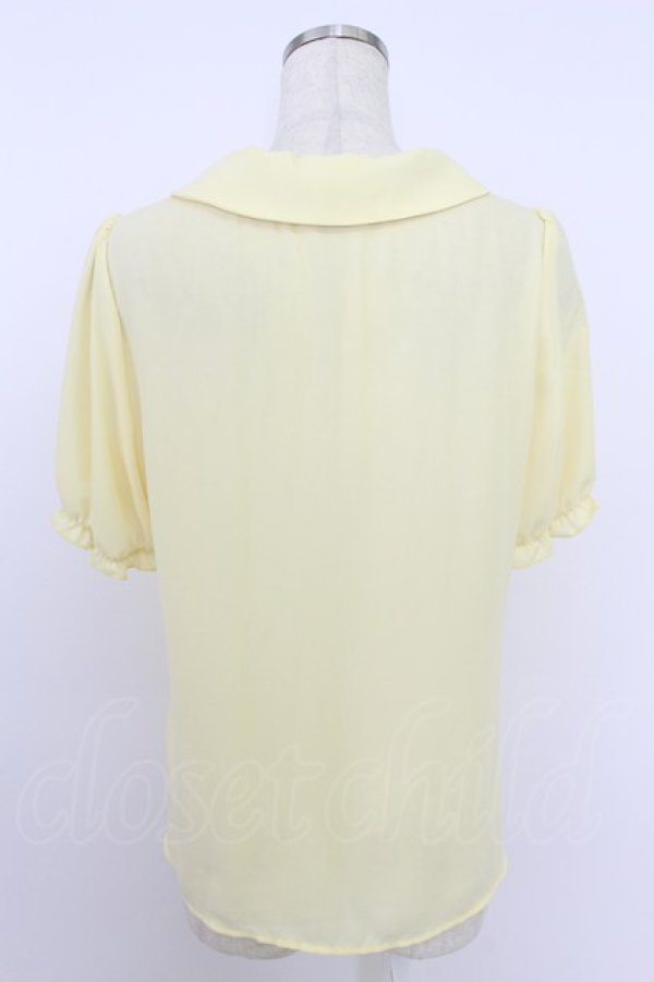 画像2: axes femme / クラシックローズ刺繍入りブラウス  イエロー T-26-03-24-009-AX-TO-SA-ZT (2)