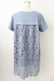 画像2: axes femme / 後ろレース切り替え半袖チュニック  ブルー T-26-03-24-022-AX-TO-SA-ZT (2)