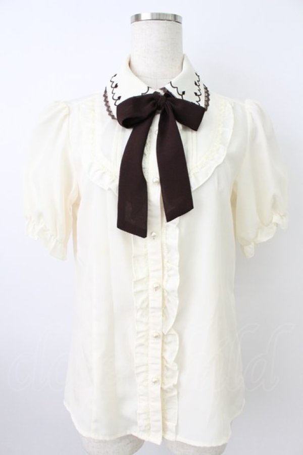 画像1: axes femme / トランプアイコン刺繍ブラウス  アイボリー T-26-03-25-006-AX-BL-SA-ZT (1)