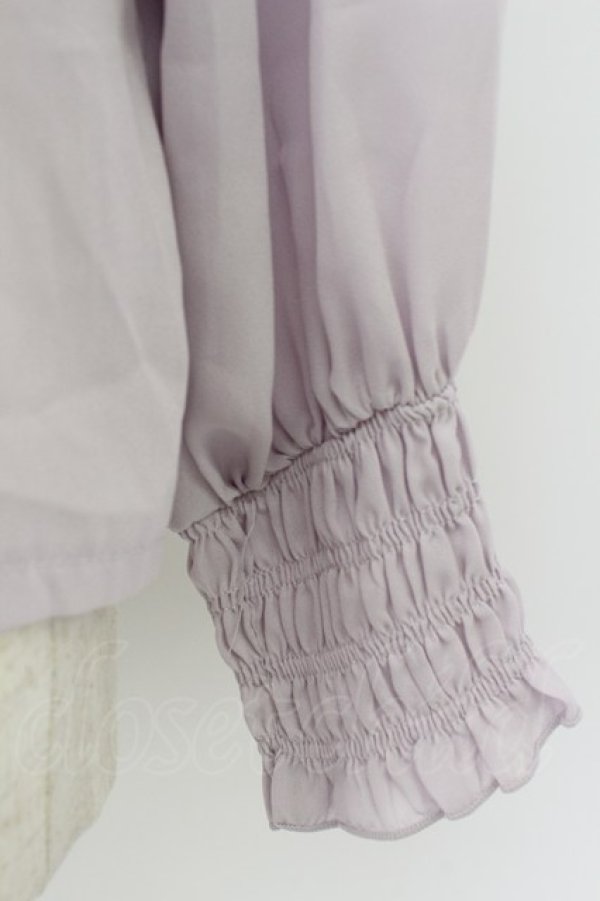 画像5: axes femme / レースジャボ付ハイネックブラウス  ラベンダー T-26-03-25-020-AX-BL-SA-ZT (5)