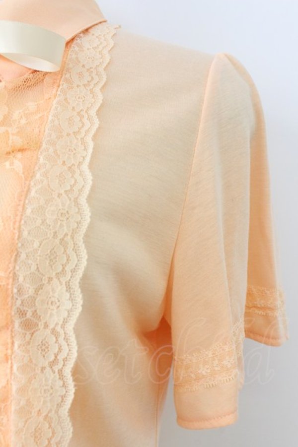 画像3: axes femme / レース配色ブラウス風Tシャツ  ピンク T-26-03-25-023-AX-TO-SA-ZT (3)