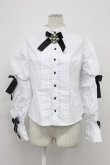 画像1: AND ROMEO / パールブローチリボンブラウス  白Ｘ黒 T-26-03-30-022-LO-BL-SA-ZT (1)