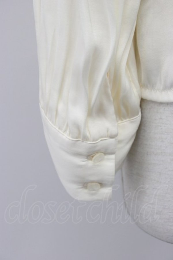 画像3: an another angelus / タイ付きデザインブラウス  アイボリー T-26-03-30-012-CA-BL-SA-ZT (3)