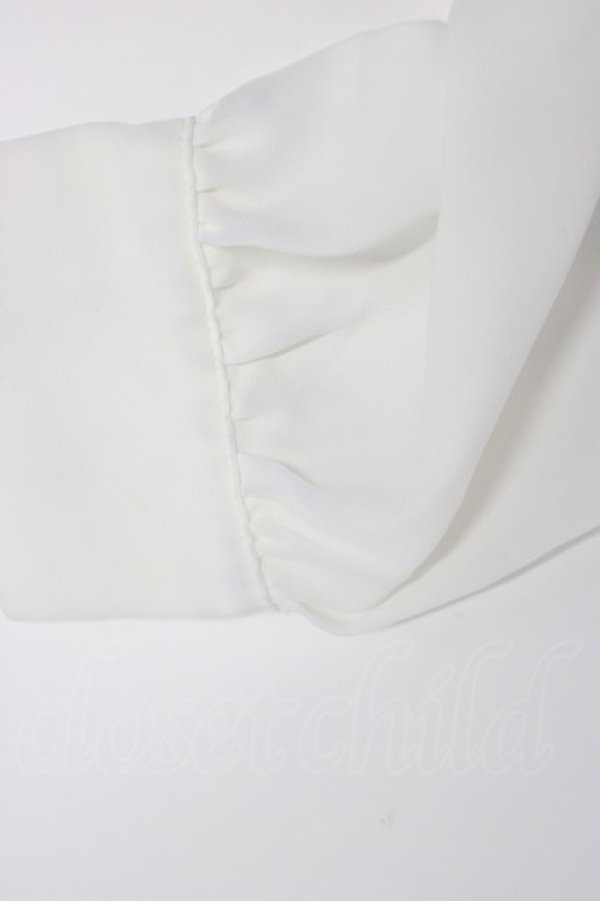 画像8: an another angelus / 多重リボンタイ付きピンタックブラウス  白Ｘ黒 T-26-03-30-017-CA-BL-SA-ZT (8)