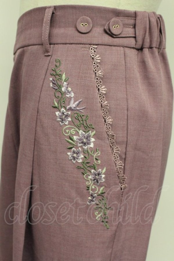 画像4: axes femme / サイドフラワー刺繍パンツ  ラベンダー T-26-03-31-039-AX-PA-SA-ZT (4)