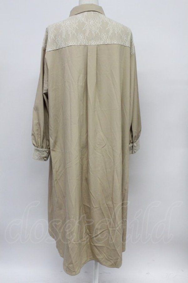 画像2: axes femme / フィッシュテールシャツワンピース  ベージュＸ白 T-26-03-31-010-AX-OP-SA-ZT (2)