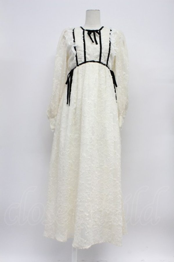 画像1: Me roir / レースリボンロングワンピース  白Ｘ黒 T-26-03-31-011-GO-OP-SA-ZT (1)