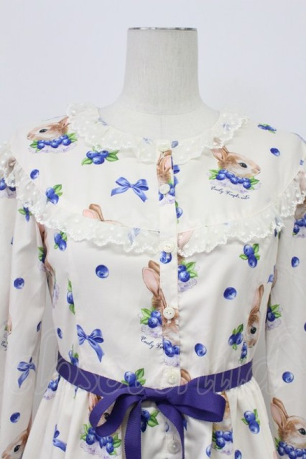 画像4: Emily Temple cute / Berry Bunnyワンピース S アイボリー T-26-04-03-033-ET-OP-SA-ZT (4)