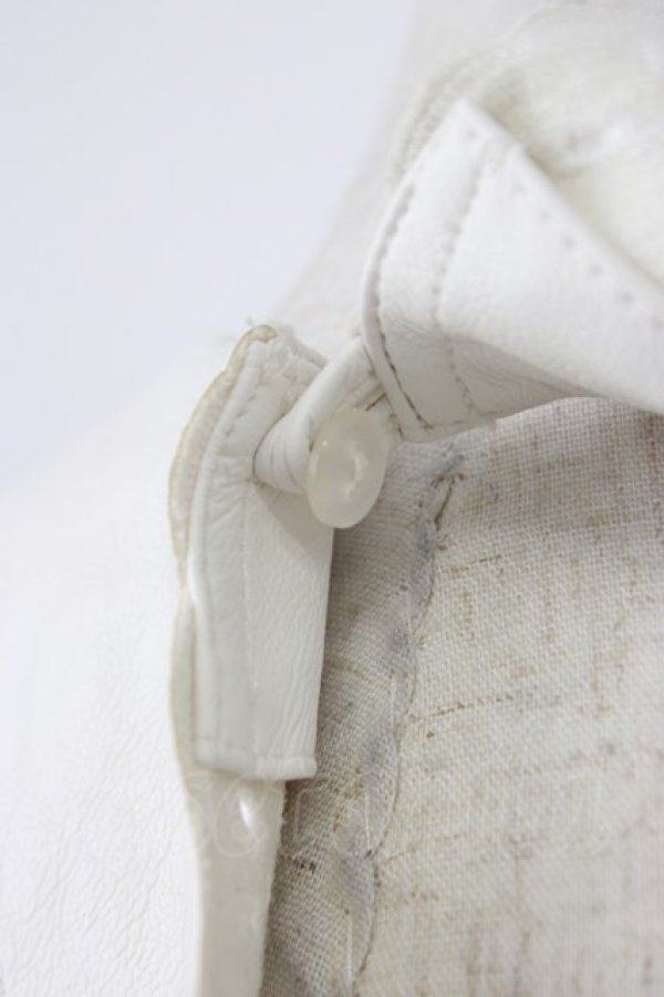 画像3: FURFUR / レザーライク刺繍つけ襟  ホワイト T-26-04-04-032-GO-ZA-SA-ZT (3)