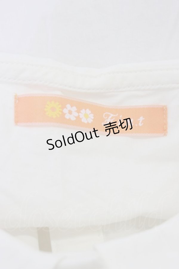 画像4: Fi.n.t / レース切替フリル半袖ブラウス  白 T-26-04-04-003-CA-BL-SA-ZT (4)