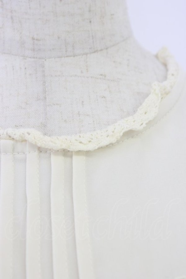 画像5: Fi.n.t / スクエアレースハイネックブラウス  生成り T-26-04-04-001-CA-BL-SA-ZT (5)