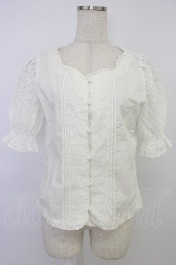 画像1: F i.n.t / コットンレース使いノーカラーブラウス  白 T-26-04-04-002-0-BL-SA-ZT (1)