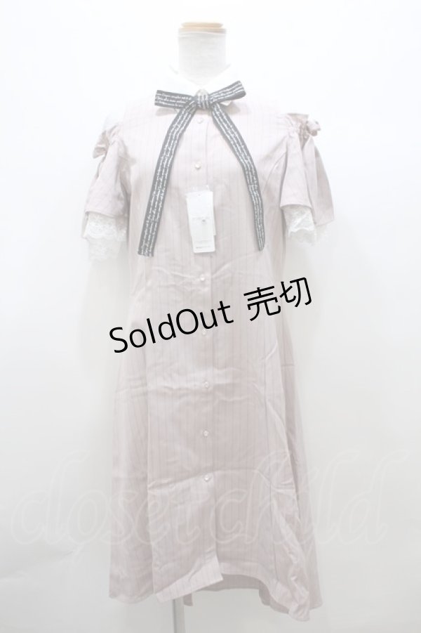 画像1: 【SALE】axes femme POETIQUE / メッセージリボン肩開きワンピース Y-23-09-30-019-AX-OP-SZ-ZT157 (1)