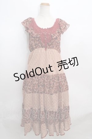 画像: axes femme / パッチワークマキシワンピース  赤 Y-24-01-14-012-AX-OP-WD-ZT277