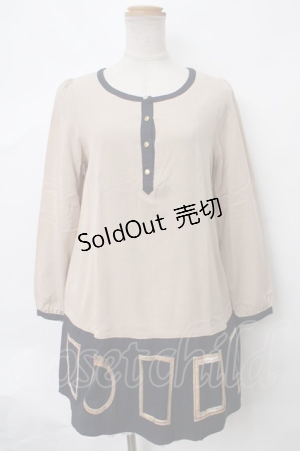 画像1: 【SALE】de cora fi.n.t / 額縁プリントバイカラー長袖ワンピース  ベージュ Y-24-04-01-152-LO-OP-SZ-ZT388 (1)