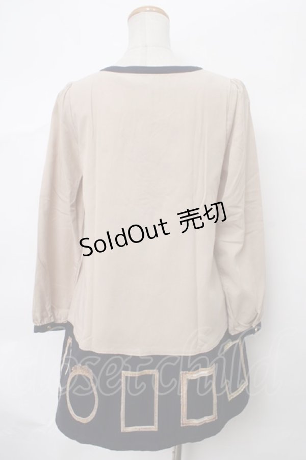 画像2: 【SALE】de cora fi.n.t / 額縁プリントバイカラー長袖ワンピース  ベージュ Y-24-04-01-152-LO-OP-SZ-ZT388 (2)