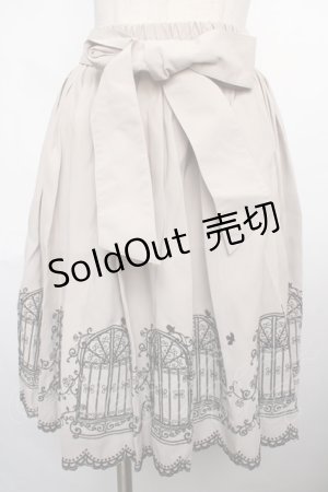 画像: axes femme /窓柄刺繍入りミドルスカート  ベージュ Y-24-05-20-182-AX-SK-AS-ZT103