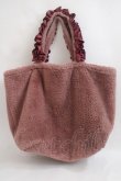 画像2: Maison de FLEUR / BAGファーフリルハンドルトートーバッグ F ダークピンク Y-24-05-25-009-LO-BG-SZ-ZT-K012 (2)