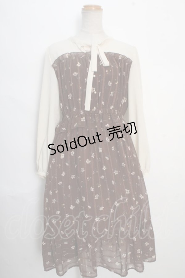 画像1: axes femme / 花柄ボータイワンピース M 茶 Y-24-06-04-132-AX-OP-SZ-ZT327 (1)