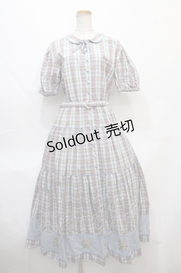 画像1: pa・se・ri / ブーケ刺繍チェック柄ロングワンピース  サックス Y-24-09-12-108-LO-OP-SZ-ZY (1)
