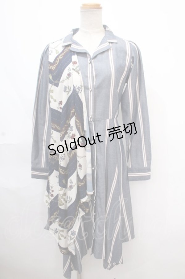 画像1: axes femme / スカーフ×レジメシャツワンピース  青 Y-24-11-12-080-AX-OP-SZ-ZT448 (1)