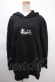 画像1: NieR Clothing / NieRちゃん刺繍プルパーカー  黒 Y-24-11-18-127-PU-TO-SZ-ZT316 (1)