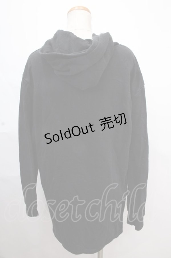 画像2: NieR Clothing / NieRちゃん刺繍プルパーカー  黒 Y-24-11-18-127-PU-TO-SZ-ZT316 (2)