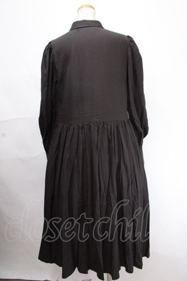 画像2: Perla nell' ostrica / ナースワンピース  ブラック Y-24-11-21-092-EL-OP-SZ-ZT428 (2)