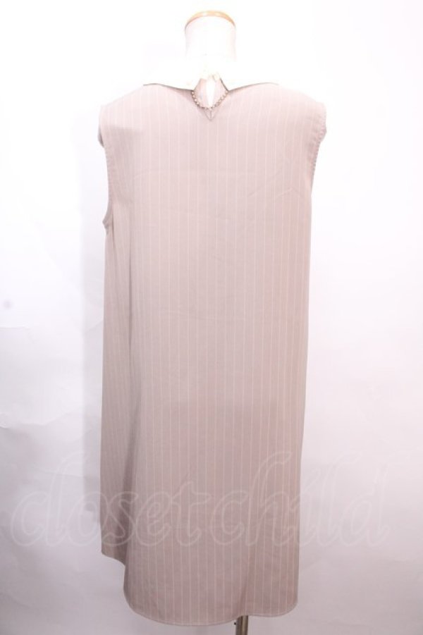 画像2: axes femme / パール使いノースリーブワンピース M グレー Y-24-12-12-077-AX-OP-SZ-ZI (2)