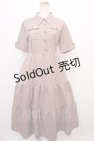 画像: axes femme / ポケット付ティアードワンピース F 茶 Y-24-12-21-132-AX-OP-SZ-ZI