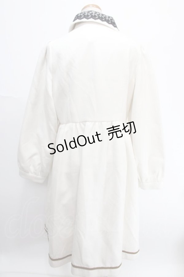 画像2: 【SALE】axes femme POETIQUE / ふしぎの国のアリスコート M 生成り Y-25-01-01-161-AX-CO-SZ-ZT-C041 (2)