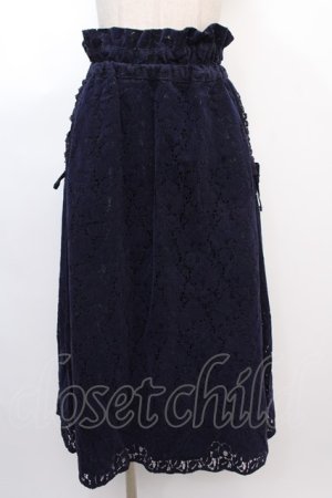 画像: axes femme POETIQUE / サス付き起毛レーススカート  紺 Y-25-02-05-028-AX-SK-SZ-ZT052