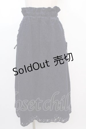 画像: 【SALE】axes femme POETIQUE / サス付き起毛レーススカート  紺 Y-25-02-05-028-AX-SK-SZ-ZT052