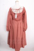画像2: axes femme / シャーリングバックリボンワンピース M ピンク Y-25-02-16-168-AX-OP-SZ-ZI (2)