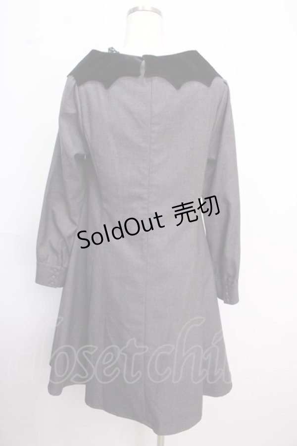 画像2: F i.n.t / ハロウィンヴァンパイアワンピース F グレー Y-25-02-18-108-CA-OP-SZ-ZT440 (2)