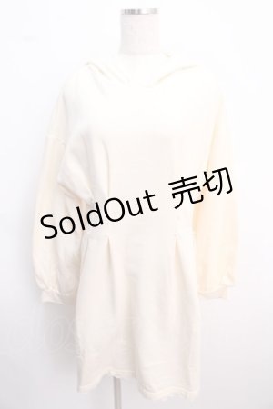 画像: axes femme POETIQUE / レースアップパーカーワンピース Free オフ Y-25-02-21-091-AX-OP-SZ-ZT318