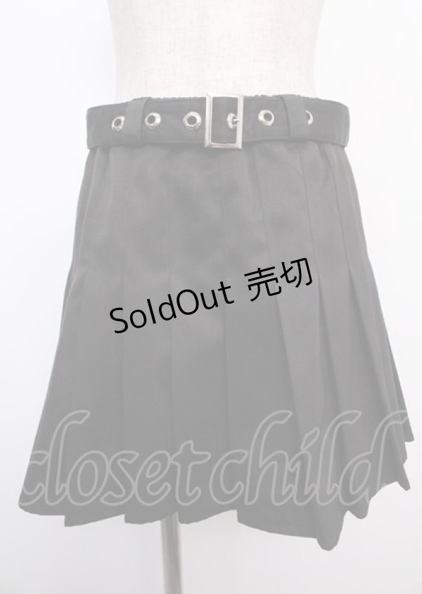 画像1: LISTEN FLAVOR / バックルベルト付きプリーツスカート  ブラック Y-25-02-21-203-PU-SK-SZ-ZY (1)