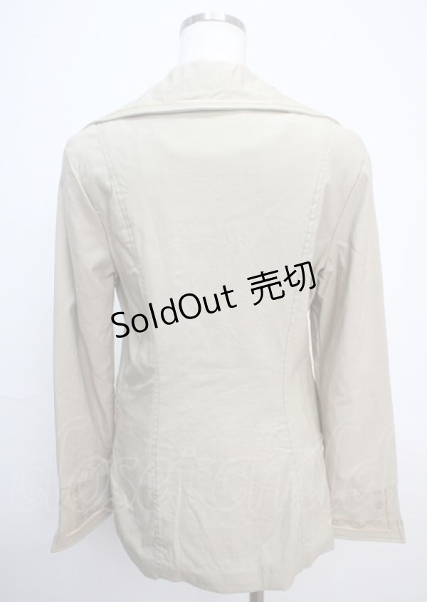 画像2: 【SALE】Ozz oneste / 刺繍ポケットテーラードジャケット  ベージュ Y-25-03-07-059-OO-JA-SZ-ZT322 (2)