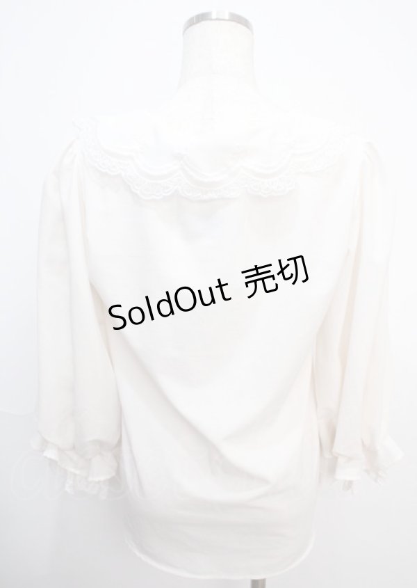 画像2: axes femme POETIQUE / スカラップ刺繍襟ブラウス  オフ Y-25-03-07-010-AX-TO-AS-ZY (2)