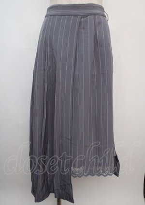 画像: axes femme / ストライプアシメプリーツスカート F ブルー Y-25-03-07-173-AX-SK-SZ-ZT340