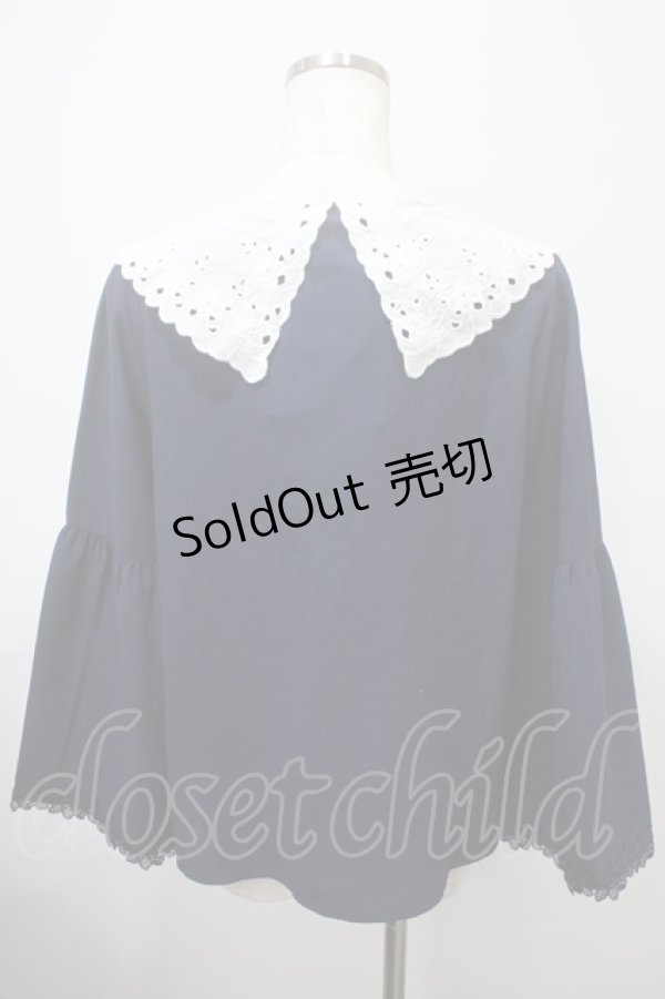 画像2: axes femme / 刺繍入りビッグカラーブラウス M 紺 Y-25-03-10-073-AX-BL-SZ-ZY (2)